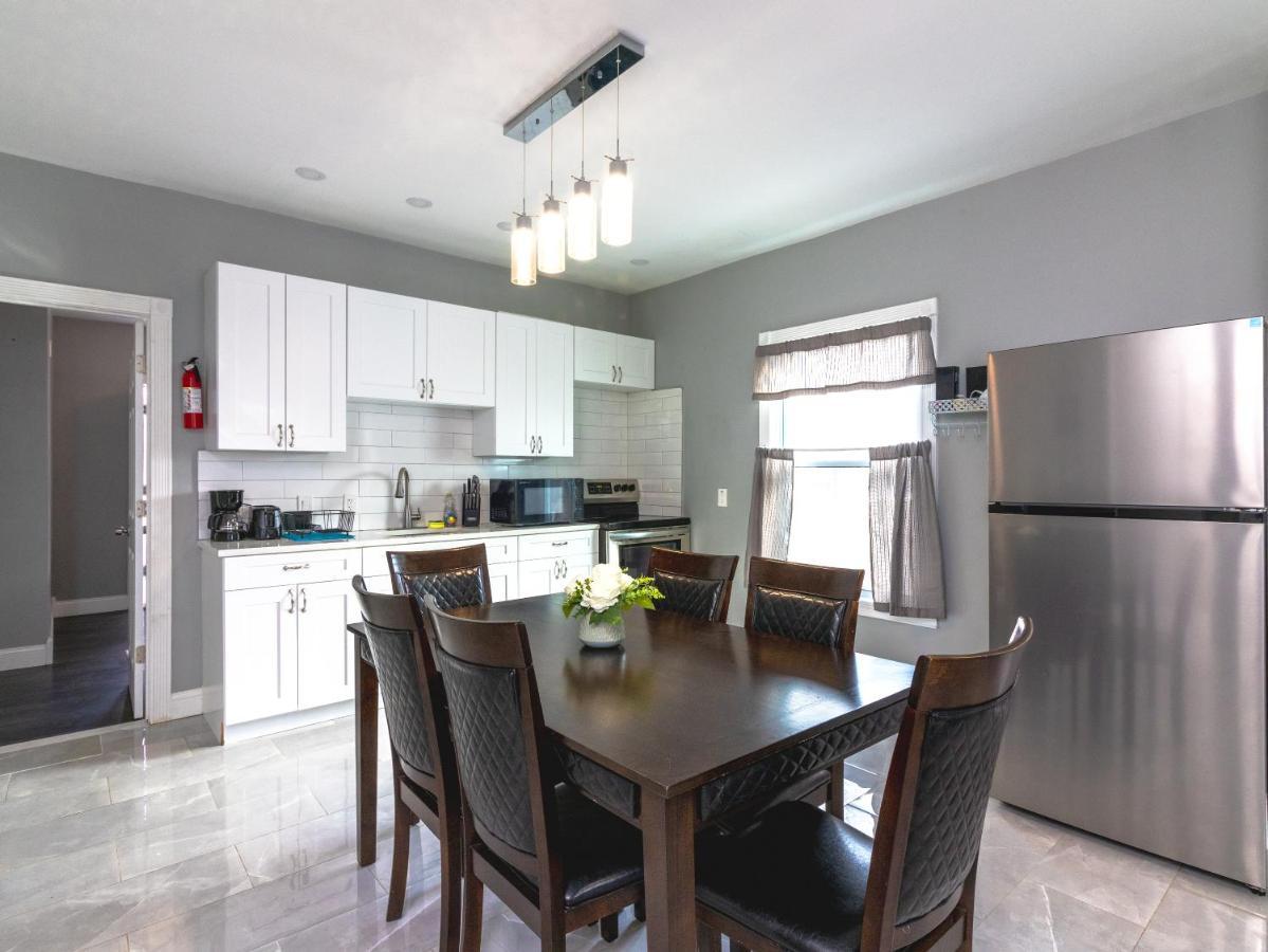 Lovely 4Br Near The Falls And Casino ナイアガラフォールズ エクステリア 写真