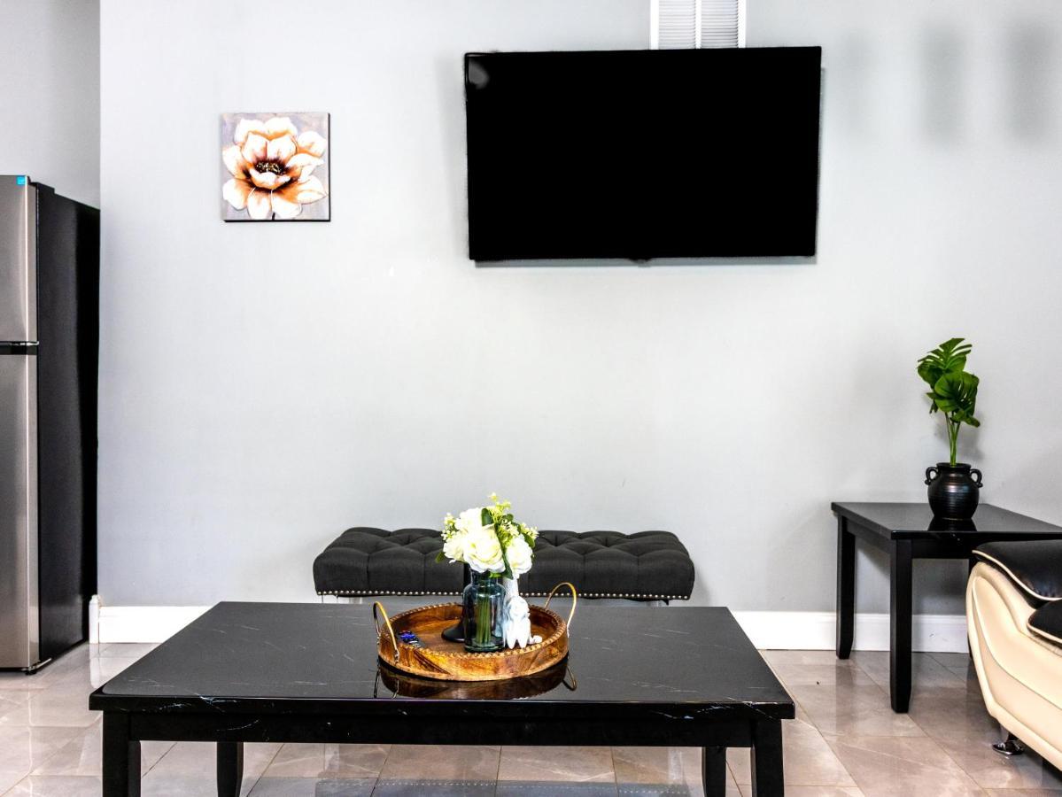 Lovely 4Br Near The Falls And Casino ナイアガラフォールズ エクステリア 写真
