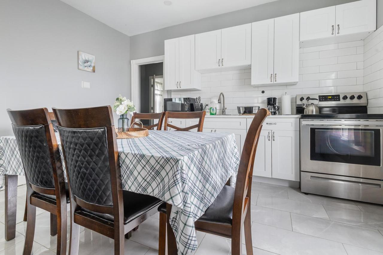 Lovely 4Br Near The Falls And Casino ナイアガラフォールズ エクステリア 写真